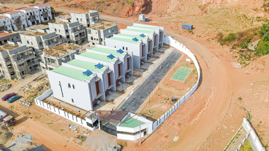 Building Construction & Renovation project showcasing residential and commercial construction